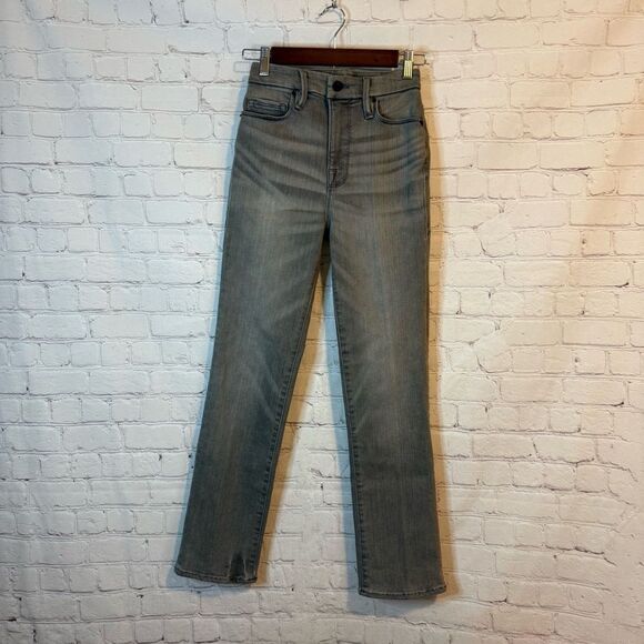 Good American Super High Rise Good Curve Straight Gray Jeans - Picture 1 of 10